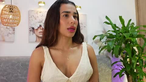 Katie online show from 06/04/26, 10:43