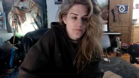 Katie online show from 04/15/26, 03:02