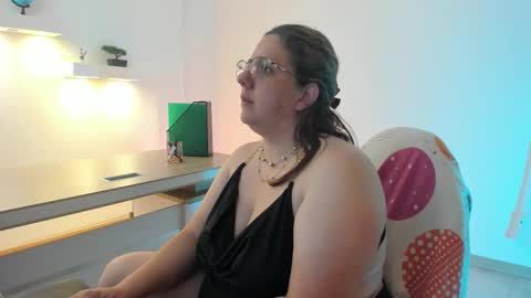 Katherine online show from 09/27/25, 01:05