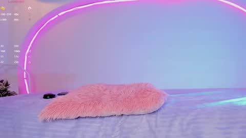 Snapshot of katiepeach_ chatting on 03/12/25, 04:35 Katy IGPeach kat666 online show from 03/12/25, 04:35