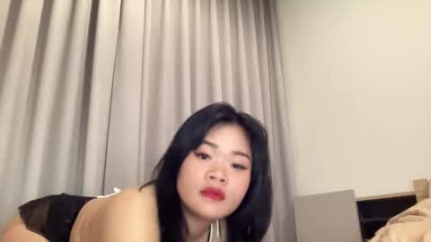 Snapshot of katies18of chatting on 02/17/26, 10:27 Katie online show from 02/17/26, 10:27