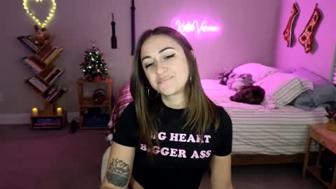 Katie Verona online show from 12/22/24, 01:34