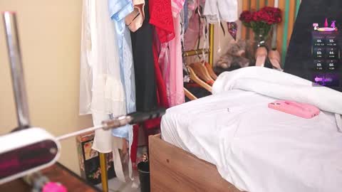 Snapshot of katlyn_martins chatting on 11/03/25, 06:09 K A T L Y N online show from 11/03/25, 06:09