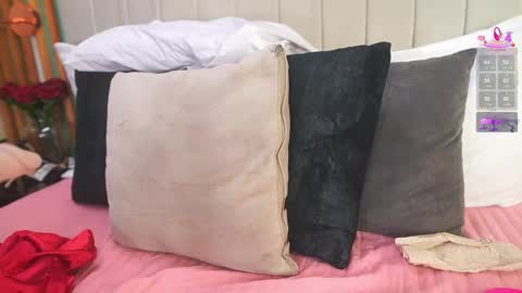 Snapshot of katlyn_martins chatting on 12/05/25, 07:10 K A T L Y N online show from 12/05/25, 07:10