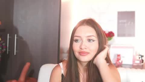 Snapshot of katlyn_martins chatting on 06/03/26, 06:13 K A T L Y N online show from 06/03/26, 06:13