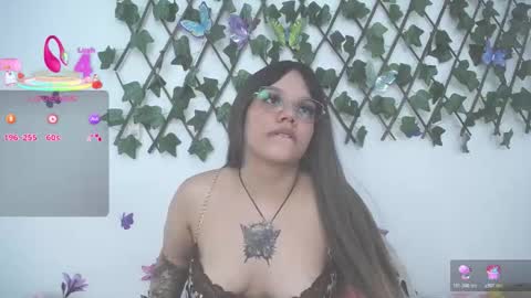 Snapshot of katlynvibe chatting on 03/03/26, 03:01 KATLYN online show from 03/03/26, 03:01