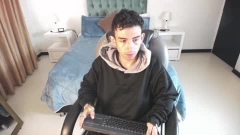 Katnia and Marcuz online show from 02/18/25, 12:17