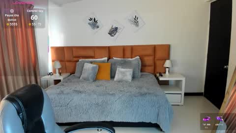 Katnia and Marcuz online show from 10/15/25, 12:05