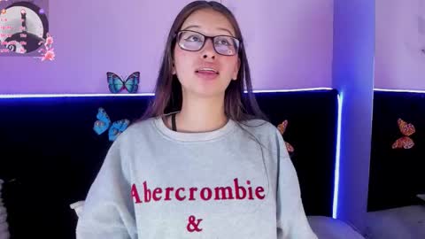 .... Katniss .... online show from 10/21/25, 04:13