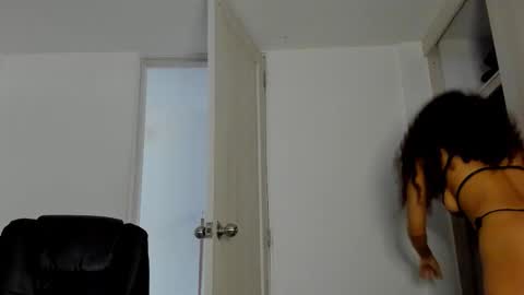 Kathrin online show from 11/26/25, 09:38