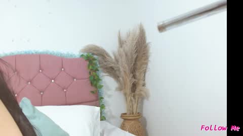 Snapshot of katriana_sex chatting on 01/15/25, 11:30  Katriana  online show from 01/15/25, 11:30