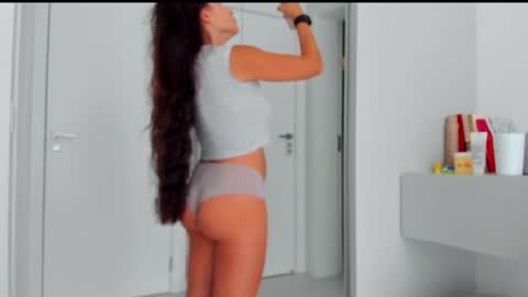 Katrin online show from 04/06/26, 05:03