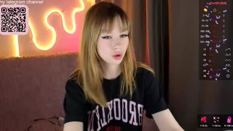 Snapshot of katrin_james chatting on 02/02/26, 12:42 Kate online show from 02/02/26, 12:42