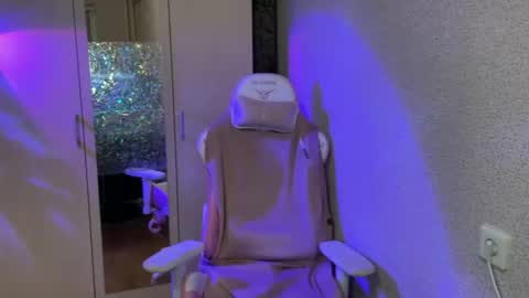   naked in pvt show 100 tk online show from 03/04/26, 04:57