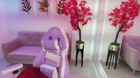 Katrina online show from 04/01/26, 01:41