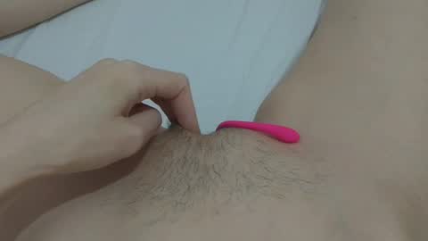 Snapshot of katrinna_arinna chatting on 01/14/25, 04:40 katrina dont forget to give me thumbs up online show from 01/14/25, 04:40