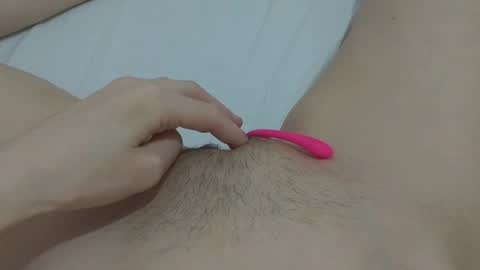 Snapshot of katrinna_arinna chatting on 01/18/25, 12:13 katrina dont forget to give me thumbs up online show from 01/18/25, 12:13