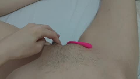 Snapshot of katrinna_arinna chatting on 01/22/25, 12:38 katrina dont forget to give me thumbs up online show from 01/22/25, 12:38