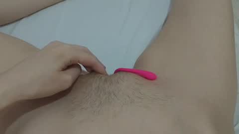 Snapshot of katrinna_arinna chatting on 01/25/25, 02:47 katrina dont forget to give me thumbs up online show from 01/25/25, 02:47