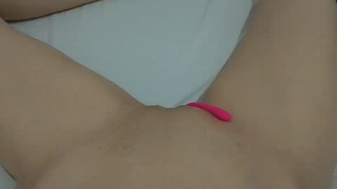 Snapshot of katrinna_arinna chatting on 02/14/25, 07:12 katrina dont forget to give me thumbs up online show from 02/14/25, 07:12