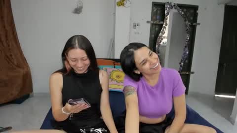 Snapshot of katrinrosex chatting on 10/24/25, 09:22 Katrin online show from 10/24/25, 09:22