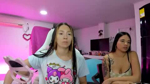 Snapshot of katrinrosex chatting on 12/15/25, 04:33 Katrin online show from 12/15/25, 04:33