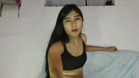 Snapshot of katrushca24 chatting on 03/12/25, 02:56 kat online show from 03/12/25, 02:56