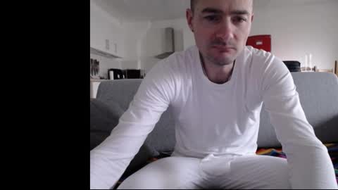 Snapshot of katsufr chatting on 01/19/25, 08:18 demyx online show from 01/19/25, 08:18