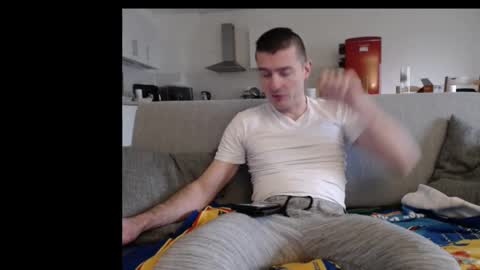 Snapshot of katsufr chatting on 02/22/25, 01:13 demyx online show from 02/22/25, 01:13