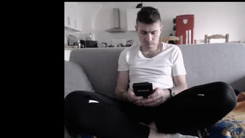 Snapshot of katsufr chatting on 11/02/25, 11:45 demyx online show from 11/02/25, 11:45