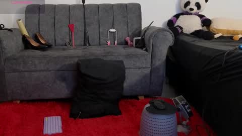 Snapshot of katt_bdsm chatting on 03/02/25, 02:32 Katt online show from 03/02/25, 02:32