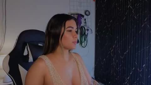 Snapshot of katt_bdsm chatting on 06/10/26, 05:28 Katt online show from 06/10/26, 05:28