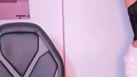 katta_martini_ online show from 12/02/25, 03:29