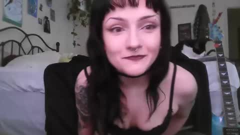 Snapshot of kattattacck chatting on 05/15/26, 08:16 kattattacck online show from 05/15/26, 08:16