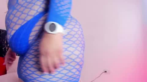 Katte online show from 04/22/26, 01:23