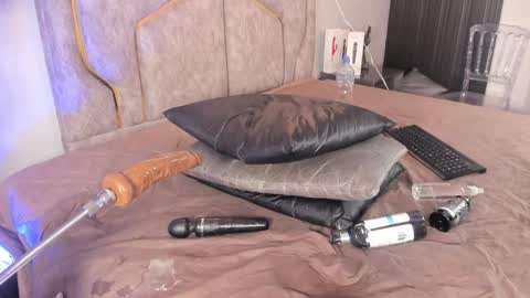 Katerine online show from 03/04/25, 06:37