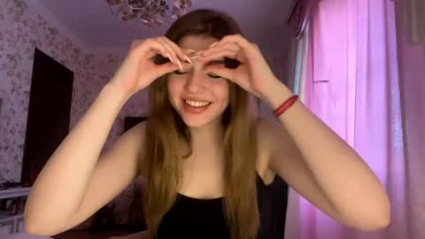 Snapshot of kattiemichelson chatting on 05/20/26, 02:23 Molly online show from 05/20/26, 02:23