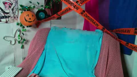 Katti online show from 10/26/25, 06:14