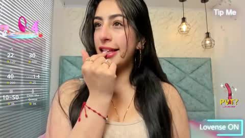 katty_love01 online show from 10/13/25, 01:55
