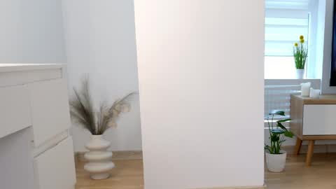 Katty Perry online show from 04/09/26, 02:11