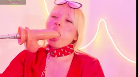 K A T T Y  online show from 10/15/25, 08:25