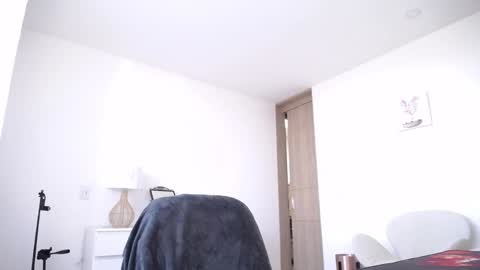  K a t  y  online show from 01/18/26, 12:53