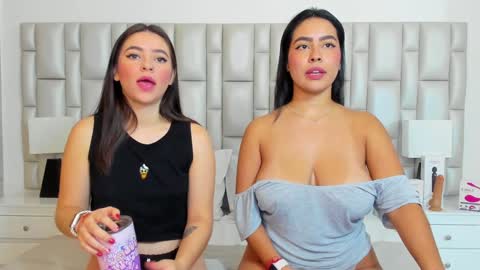Snapshot of katy_and_paola chatting on 12/28/24, 02:10 katy blonde girl and paola big boobs online show from 12/28/24, 02:10