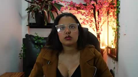 Snapshot of katy_blush chatting on 05/16/26, 11:36 katy_blush online show from 05/16/26, 11:36