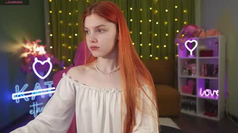 Katy      -    online show from 10/12/25, 03:16