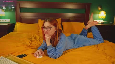 Katy      -    online show from 11/16/25, 03:12