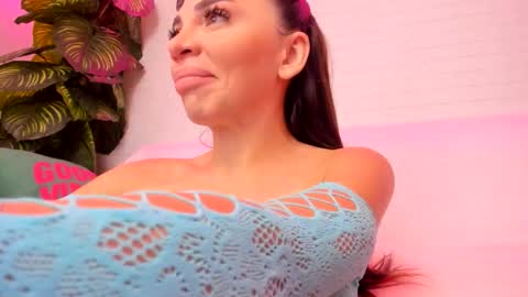 Snapshot of katya__k chatting on 10/06/25, 05:21 katya__k online show from 10/06/25, 05:21