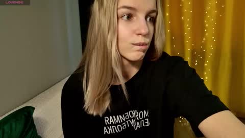 Snapshot of katyacherryy chatting on 03/02/26, 08:10 Katya online show from 03/02/26, 08:10