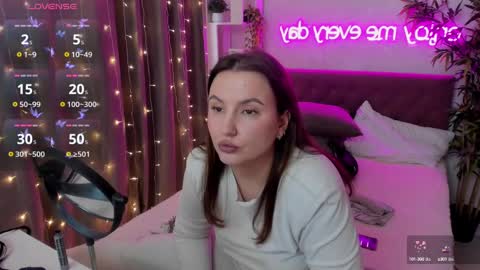 Snapshot of katyaneilson chatting on 02/20/25, 07:12 Kate online show from 02/20/25, 07:12