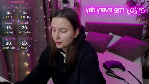 Snapshot of katyaneilson chatting on 02/23/25, 05:01 Kate online show from 02/23/25, 05:01